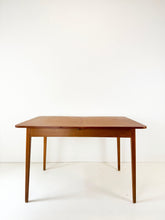 Afbeelding in Gallery-weergave laden, Teak Tafel, Uitschuifbaar
