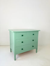 Load image into Gallery viewer, Opgeknapte Vintage Commode / Ladekast
